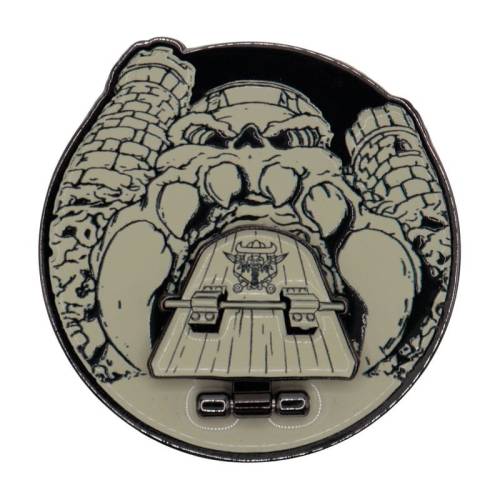 Fanattik - MASTERS OF THE UNIVERSE - Castle Grayskull -Hinged Pin's Limited Edit.