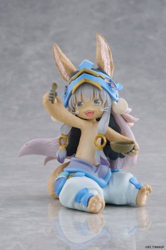 Taito Prize Made in Abyss - Nanachi - Desktop Cute PVC Figure (Mealtime ver.)