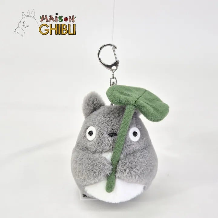Semic - MY NEIGHBOR TOTORO - Grey Totoro leaf - Plush Keychain Nakayoshi