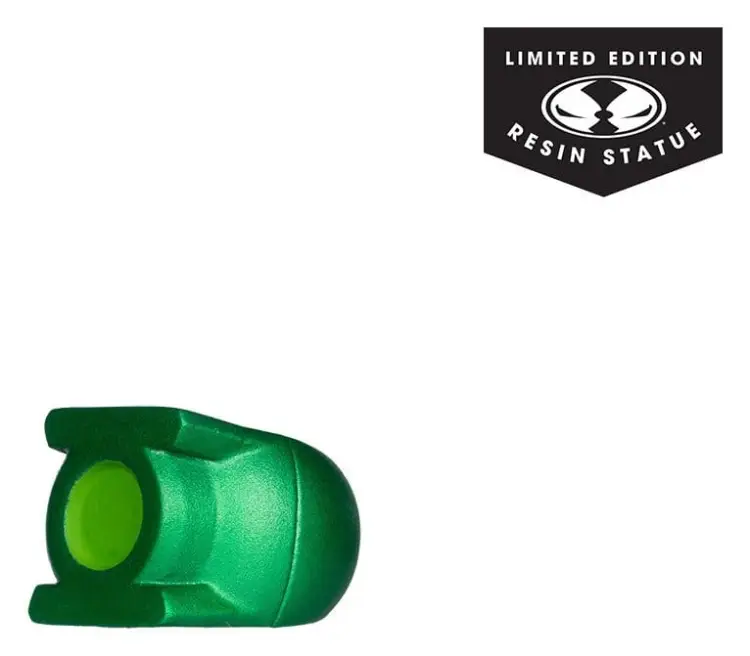 McFarlane Toys DC Direct - Hal Jordan - 1/1 Bust with Power Ring Prop Replica (Gold Label)