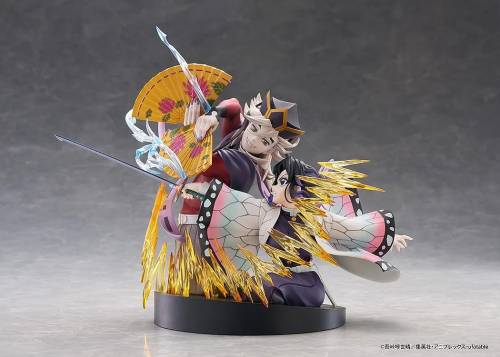 DEMON SLAYER - Shinobu Kocho & Doma - Statue 18cm
