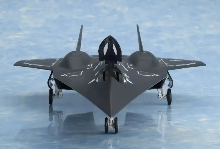 Bellfine Top Gun - Darkstar - Model Kit 1/72