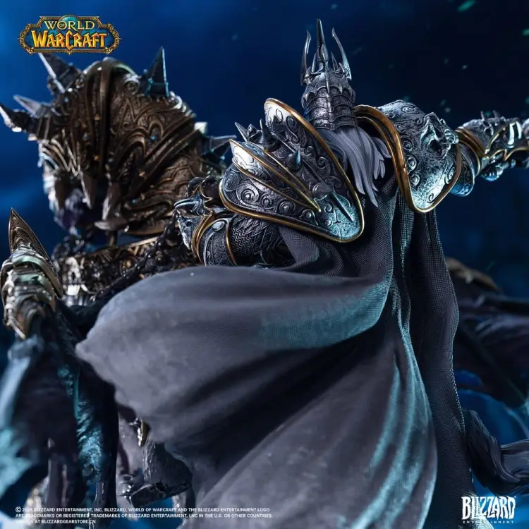 Blizzard World of Warcraft - The Lich King & Invincible - Statue 36 cm