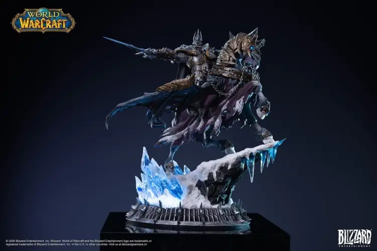 Blizzard World of Warcraft - The Lich King & Invincible - Statue 36 cm