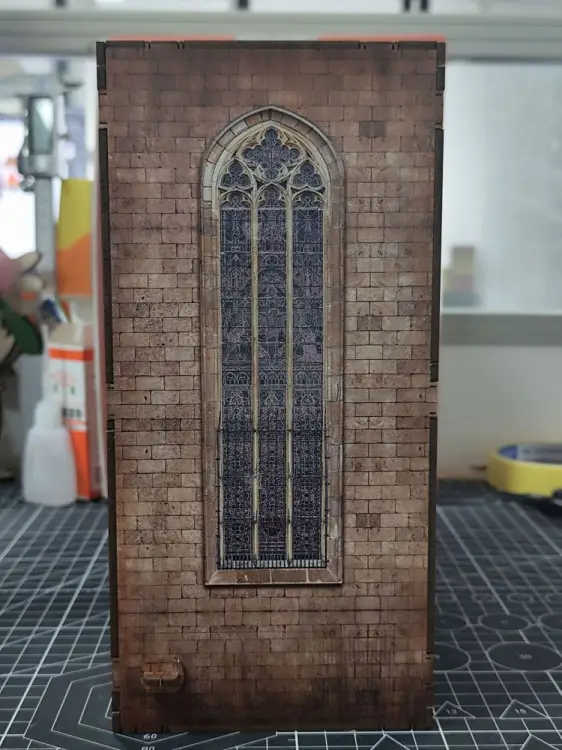Revell House of the Dragon - Iron Throne - Tiny Adventures Book Nook 23 cm