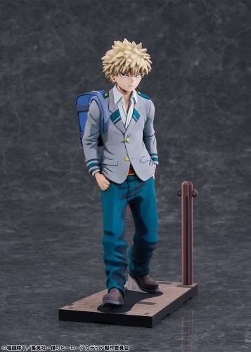 Tomy My Hero Academia PVC Figure 1/8 Katsuki Bakugo U.A. High School Uniform 2D Ver. 23 cm