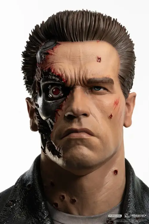 Pure Arts Terminator 2 - T-800 Model 101 - Battle Damaged 1/1 Scale Art Mask Replica