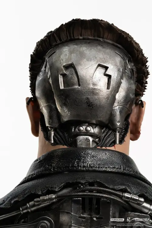 Pure Arts Terminator 2 - T-800 Model 101 - Battle Damaged 1/1 Scale Art Mask Replica