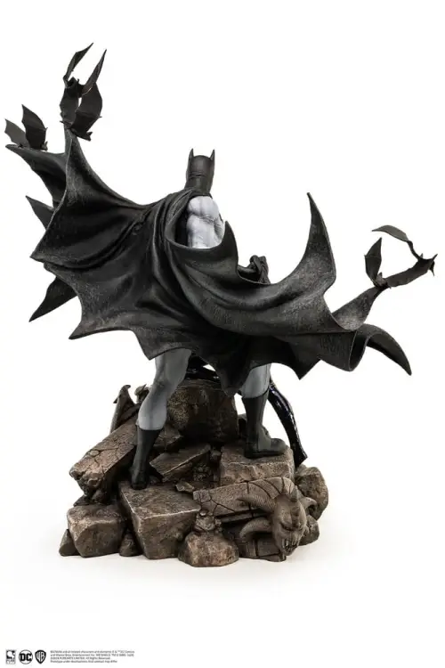 Pure Arts DC Comics - Batman & Catwoman - Reunion Statuetka 1/4