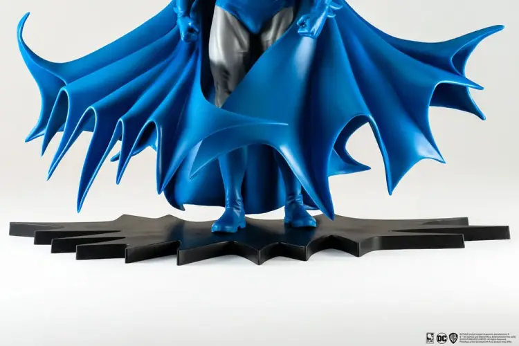 Pure Arts Batman - Batman - Classic Version Previews Exclusive Statua