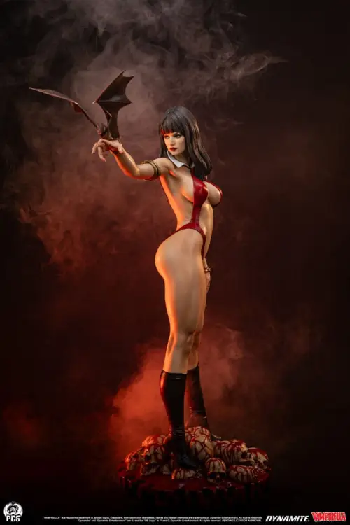 Premium Collectibles Studio - Vampirella - Vampirella Statue 1/2 Scale