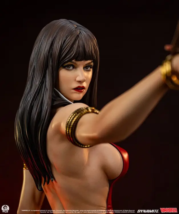 Premium Collectibles Studio - Vampirella - Vampirella Statue 1/2 Scale