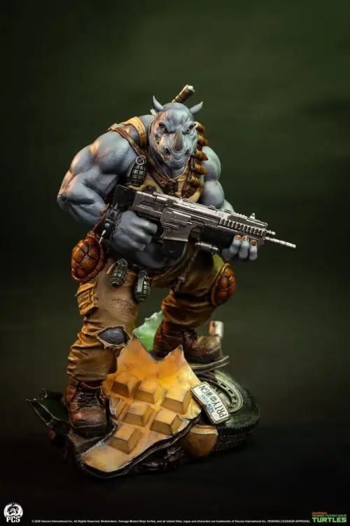 Premium Collectibles Studio Teenage Mutant Ninja Turtles Legends - Rocksteady - Statue 1/3 Scale