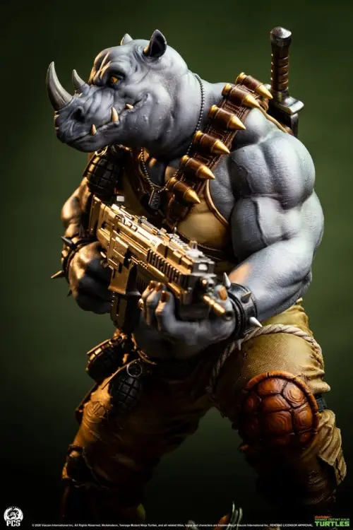 Premium Collectibles Studio Teenage Mutant Ninja Turtles Legends - Rocksteady - Statue 1/3 Scale