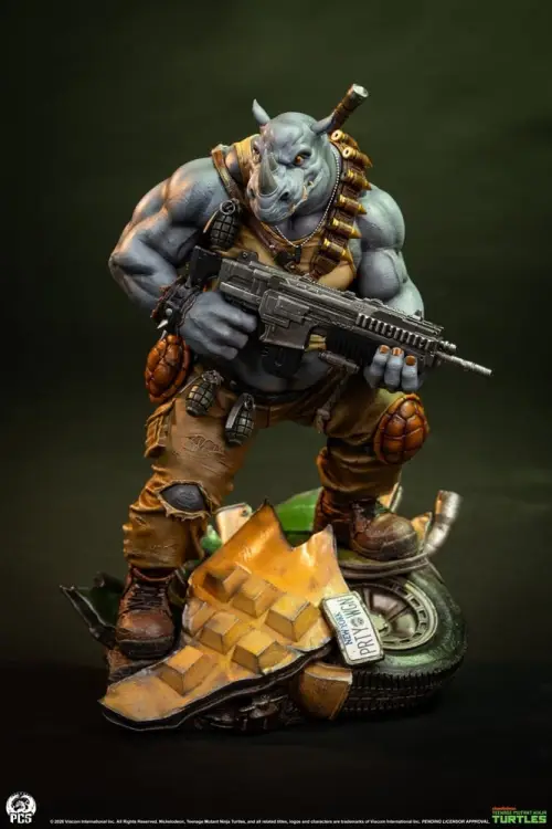Premium Collectibles Studio Teenage Mutant Ninja Turtles Legends - Rocksteady - Statue 1/3 Scale