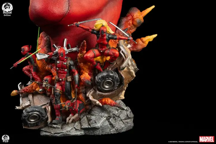 Premium Collectibles Studio Marvel - Deadpool - Fine Art Bust Deluxe Edition 42 cm