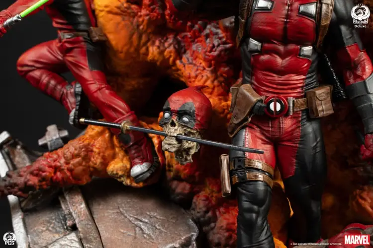Premium Collectibles Studio Marvel - Deadpool - Fine Art Bust Deluxe Edition 42 cm