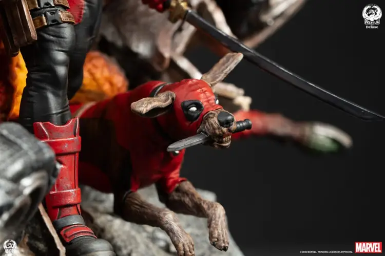 Premium Collectibles Studio Marvel - Deadpool - Fine Art Bust Deluxe Edition 42 cm