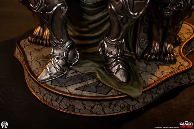 Premium Collectibles Studio Marvel Rivals - Dr. Doom - Gamerverse Statue 1/3