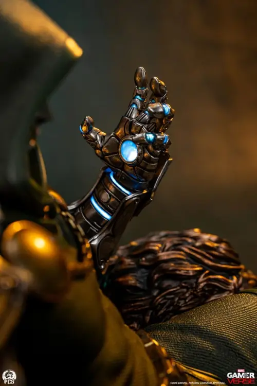 Premium Collectibles Studio Marvel Rivals - Dr. Doom - Gamerverse Statue 1/3