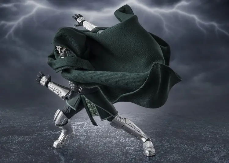 Bandai S.H.Figuarts Marvel - Doctor Doom - Avengers: Doomsday #1