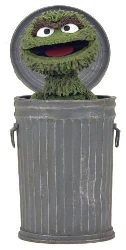 NECA Sesame Street - Oscar the Grouch - Ultimate Action Figure #18cm