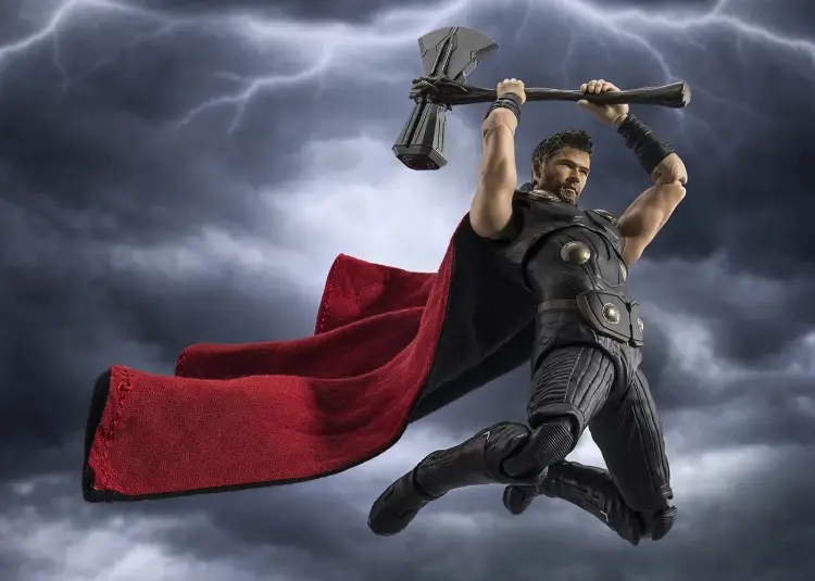 Bandai Tamashii Nations Marvel - Avengers Doomsday Thor - S.H. Figuarts Figurka