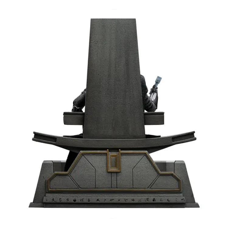 Iron Studios - Avengers: Doomsday Art Scale Statue 1/10 Doctor Doom on Throne 22 cm