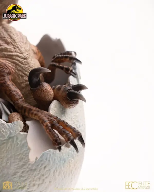 Elite Creature Collectibles - Jurassic Park Velociraptor Hatching Egg Replica 24 cm