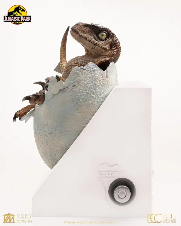 Elite Creature Collectibles - Jurassic Park Velociraptor Hatching Egg Replica 24 cm