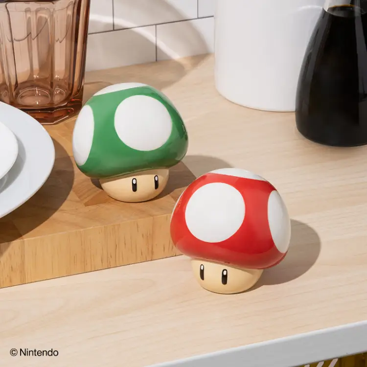 SUPER MARIO - Grzyby - Zestaw solniczki i pieprzniczki