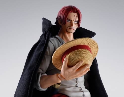Bandai Tamashii Nations - One Piece - Shanks Marineford - S.H. Figuarts Figure 16.5cm