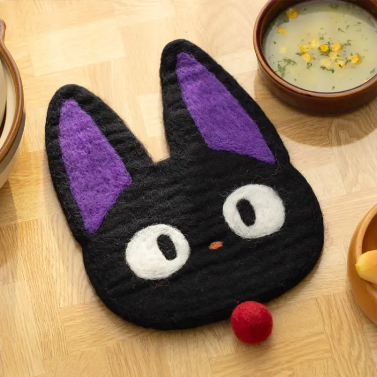 KIKI'S DELIVERY SERVICE - Jiji - Ręcznie robiona podkładka na stół 1,2x17x26cm
