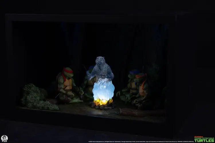Premium Collectibles Studio Teenage Mutant Ninja Turtles Movie Moments - Splinters Spirit - Mini Scale Diorama