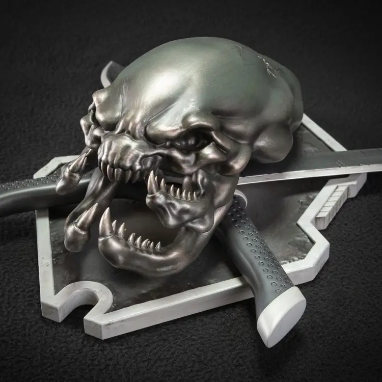 Dark Horse Halo - Elite Skull - Legendary Icon Grunt Edition Wall Sculpture