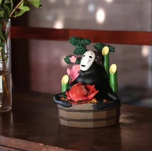 Benelic Ghibli - No Face - Golden Bucket & Bamboos Diorama