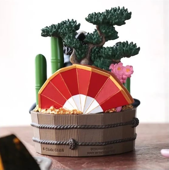 Benelic Ghibli - No Face - Golden Bucket & Bamboos Diorama