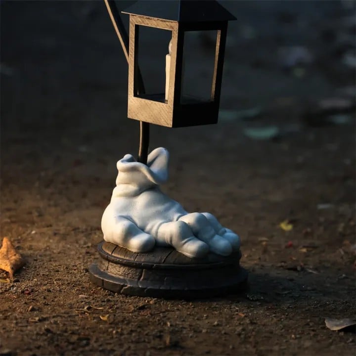 Benelic Spirited Away - Hopping Lantern - Diorama