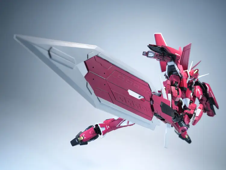 X-PLAY Manga - Cang Wei - J-20 Crimson Flowing Gold Model Kit