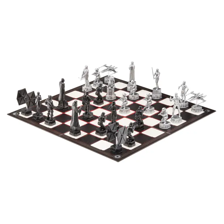 Noble Collection Star Wars - Original Trilogy - Chess Game
