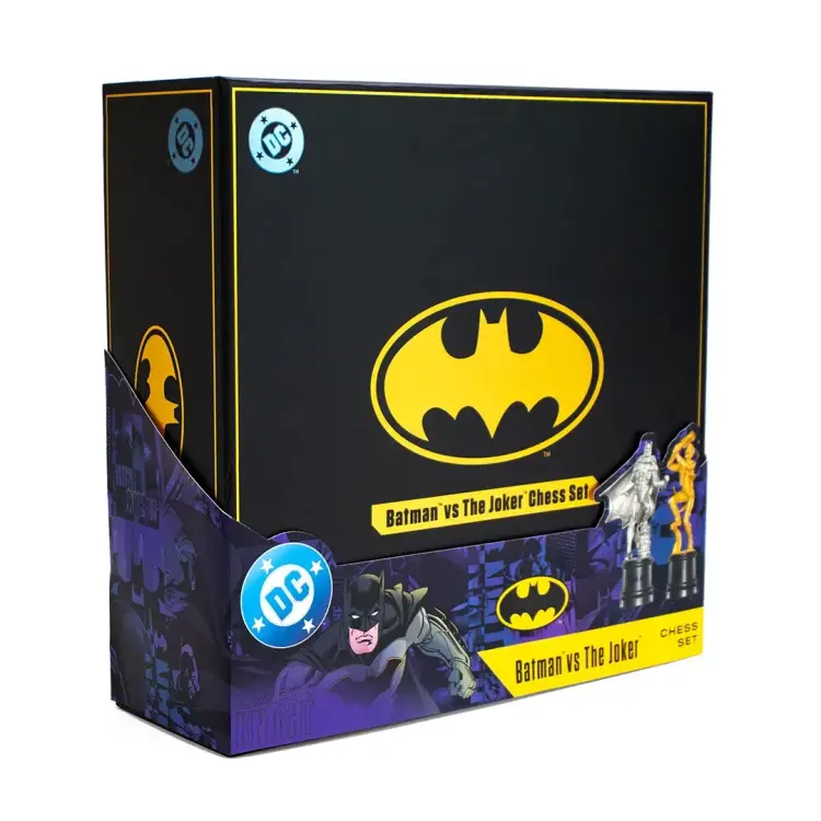 Noble Collection - DC - Batman vs The Joker - Chess Game
