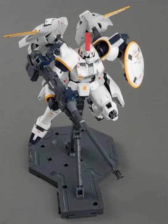 Bandai Gundam MG Tallgeese Ver. EW - model do składania