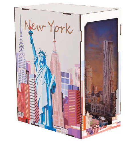 Revell - BOOK NOOK KIT - New York - 221pc + LED Light