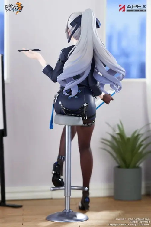 x_apex42326_e.jpg