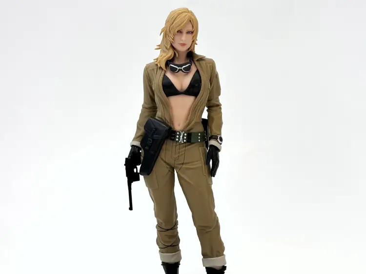 Metal Gear Solid Delta - Eva - 20cm Figure