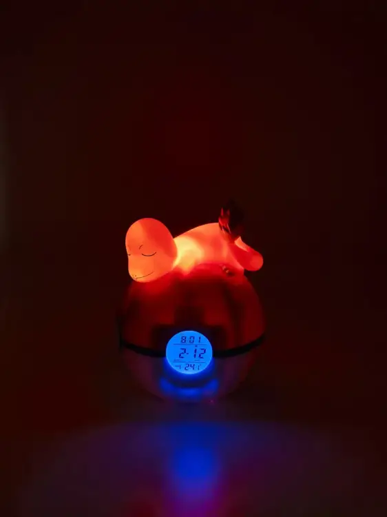 POKEMON - Charmander Pokeball - Budzik z lampką LED