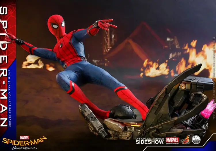HOMECOMING - Spider-Man - Figurka Exlusive 28 cm