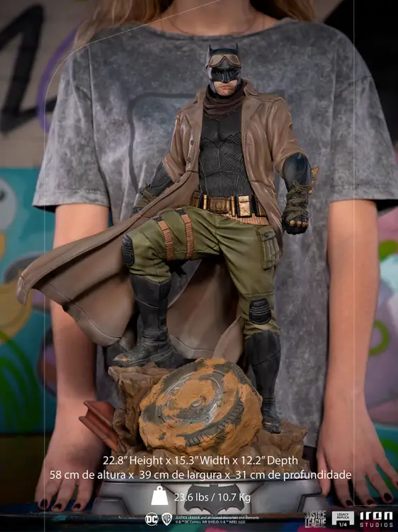 JUSTICE LEAGUE - Batman Knightmare - Statua Legacy Replica 1/4 58cm