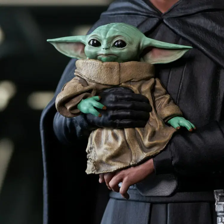 STAR WARS - Luke Skywalker & Grogu - Figurka Gentle Giant 25cm