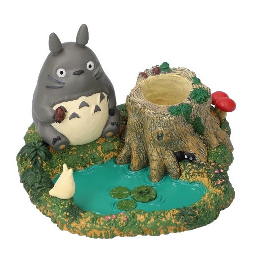 MY NEIGHBOR TOTORO - Totoro nad stawem - Piórnik z figurką